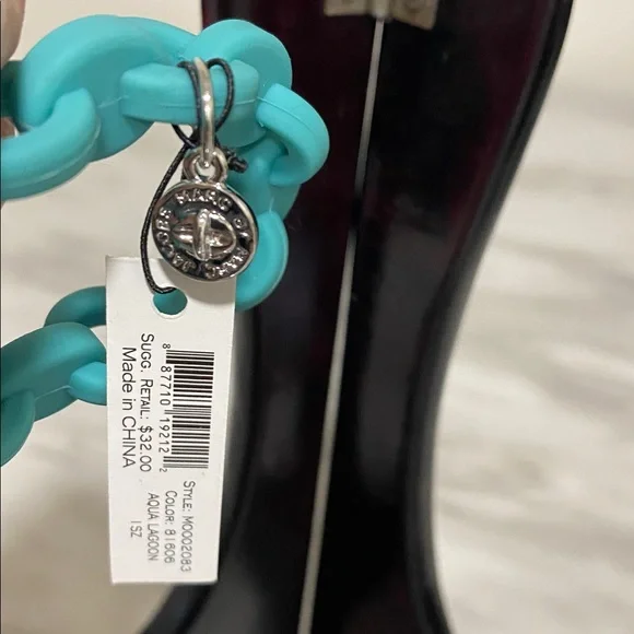 Marc by Marc Jacobs Aqua Lagoon Turnlock Silicone Stretch Bracelet - Picture 8 of 9